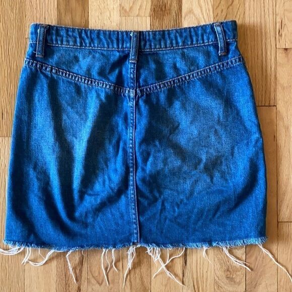 BDG Urban Outfitters Denim Button Front Raw Hem Mini Skirt Size Small - Picture 5 of 7